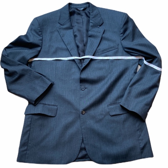 Gray Herringbone Blazer by Jos.A.Bank - Picture 4 of 6